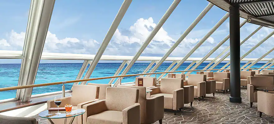 Spinnaker Lounge 三角帆酒吧 Spinnaker Lounge 三角帆酒吧