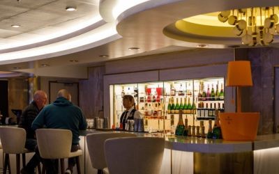 Magnum's Champagne & Wine Bar 大堂香檳酒吧