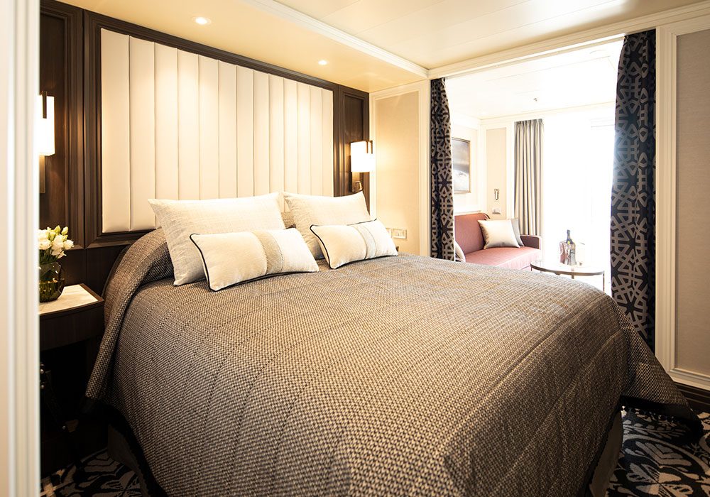 DELUXE VERANDA SUITE