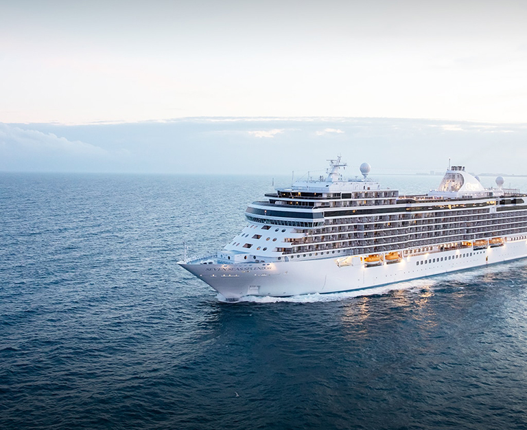 麗晶七海輝煌號