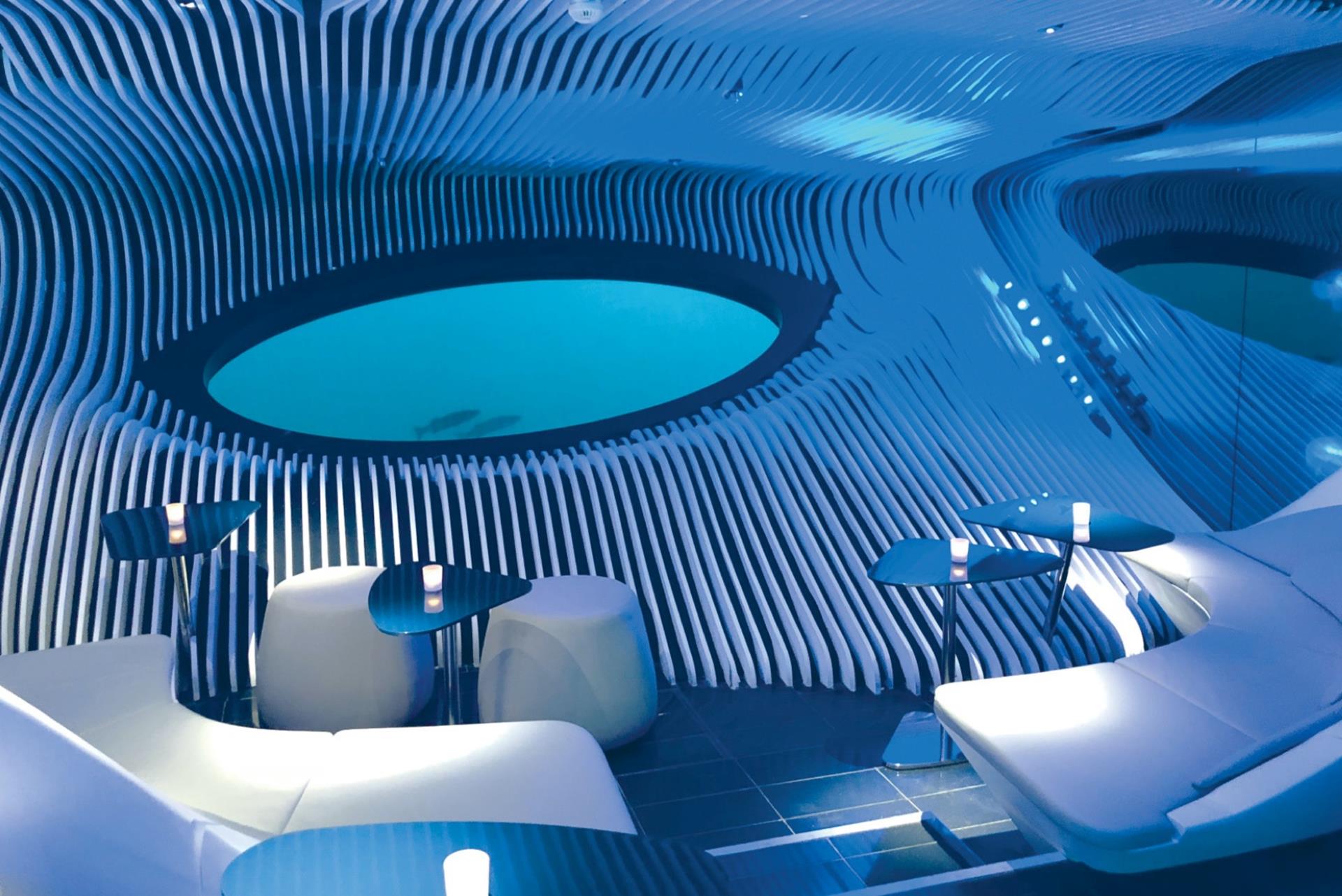 藍眼 The Blue Eye 藍眼 The Blue Eye